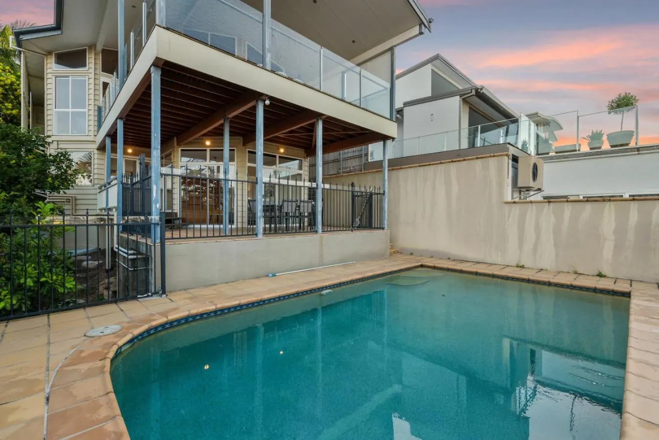 Vakantiehuis Modern Family Home In Brisbanes Trendiest Suburb Australië